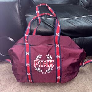 VICTORIAS SECRET PINK DUFFLE BAG 2017